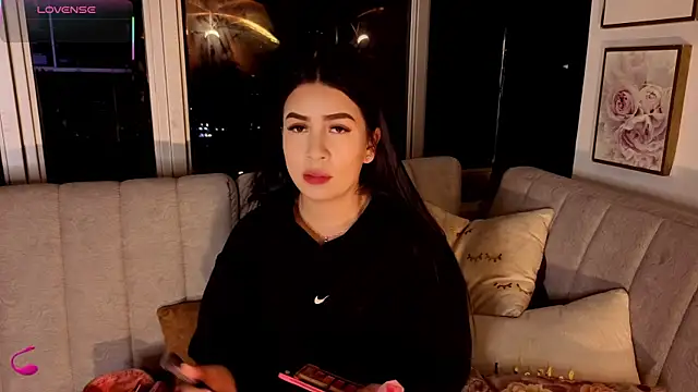 Ivanna West online show from December 2025 10:09:02 AM