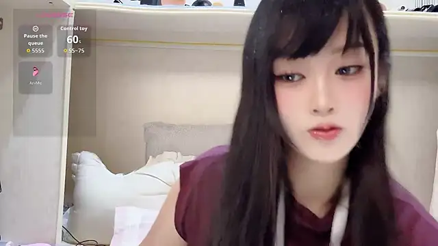 yueyue2003 online show from June 2026 12:40:01 PM