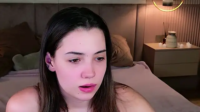 Alice Deleon online show from November 2025 10:46:02 AM