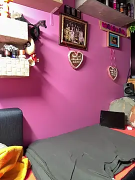 sexymelli18 online show from November 2025 06:20:01 PM