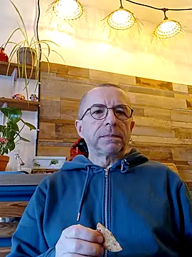 Xavspank2 online show from March 2026 08:31:02 AM