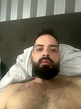 Snapshot of guccititi chatting on October 2025 01:11:02 PM guccititi online show from October 2025 01:11:02 PM