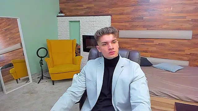 MaxKaiden online show from March 2026 05:37:02 AM