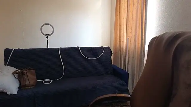 Sandra Snowflake online show from April 2026 11:28:01 AM