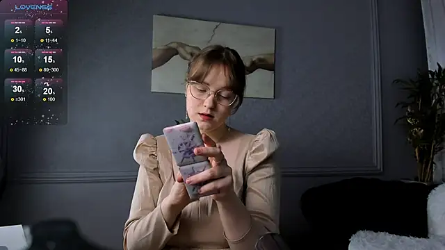 Snapshot of Rada_Woods chatting on February 2025 09:26:02 PM Rada Woods online show from February 2025 09:26:02 PM