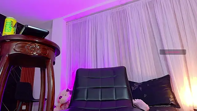 Madison Cambell online show from April 2026 09:39:33 PM