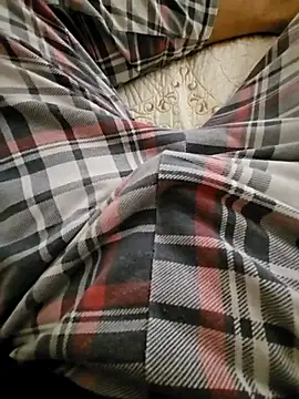 Snapshot of skiciyunis chatting on March 2025 01:20:02 PM skiciyunis online show from March 2025 01:20:02 PM