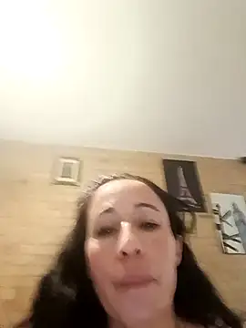 Coeur de luxure online show from February 2025 07:49:02 PM