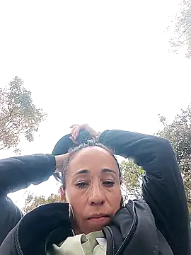 Coeur de luxure online show from October 2025 06:20:01 PM