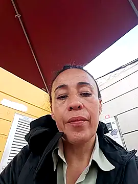 Coeur de luxure online show from April 2026 01:15:01 PM