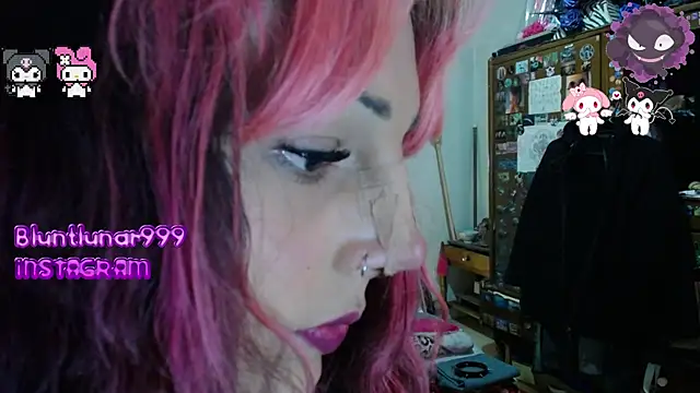 Snapshot of purplekattlyn chatting on February 2025 06:09:02 PM purplekattlyn online show from February 2025 06:09:02 PM