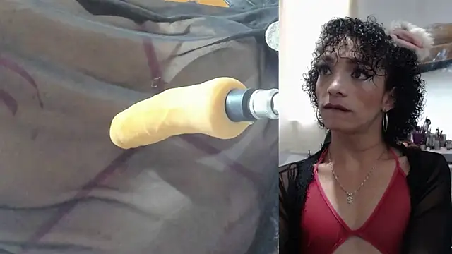 afroditacute15 online show from December 2025 03:30:01 PM