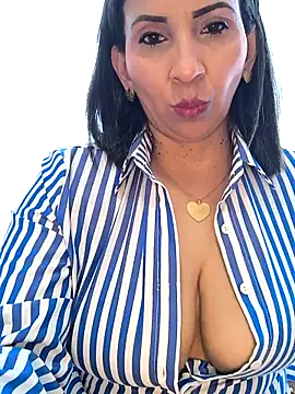 Mrsvictoriaaa online show from October 2025 07:12:02 PM
