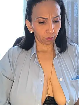 Snapshot of Mrsvictoriaaa chatting on July 2026 06:45:01 PM Mrsvictoriaaa online show from July 2026 06:45:01 PM