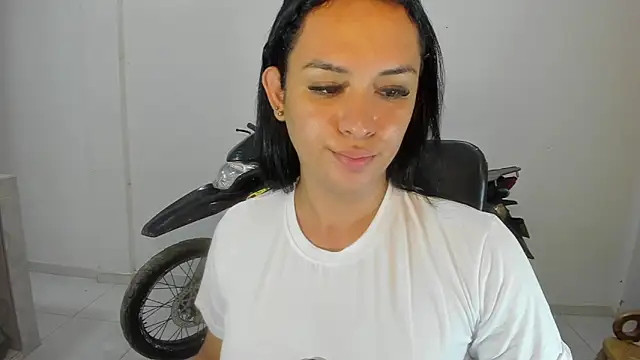 Ladyy Sweet22 online show from June 2026 06:30:01 AM