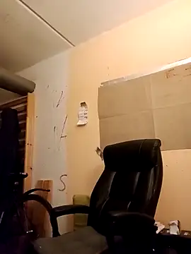 VickyDevilEU online show from October 2025 12:00:02 AM