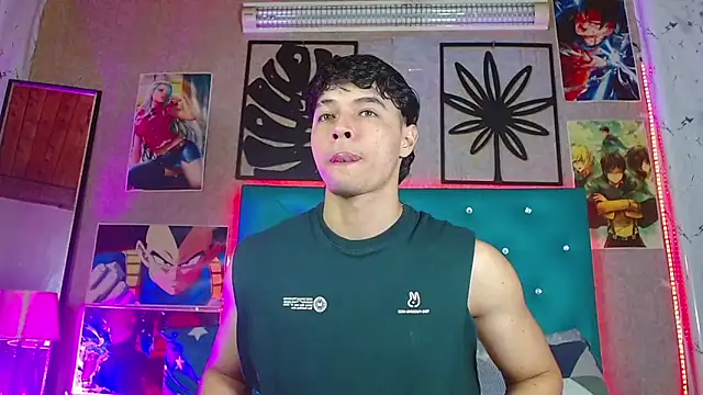 LiamAndrewzz online show from February 2026 02:05:02 AM