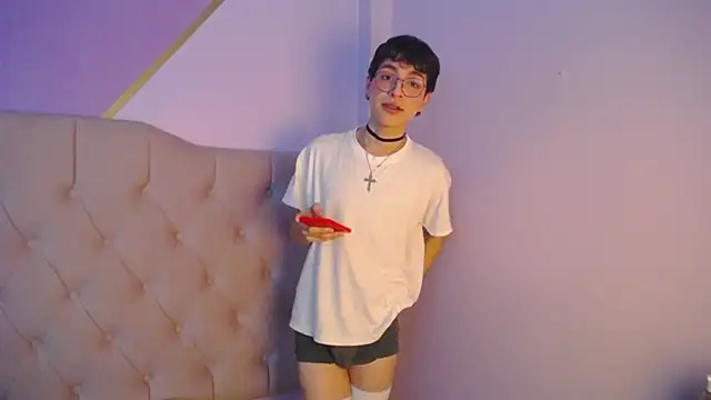 Damiian21  online show from March 2025 02:08:02 PM