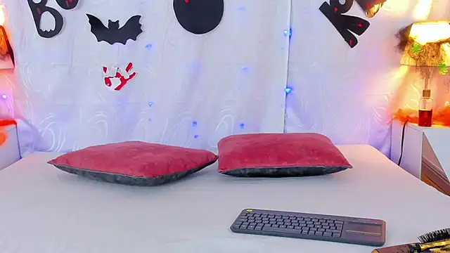 Snapshot of ValentinaGuerra chatting on October 2025 01:28:01 AM ValentinaGuerra online show from October 2025 01:28:01 AM