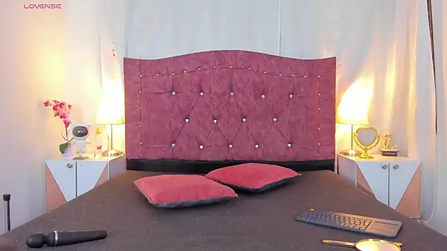 Snapshot of ValentinaGuerra chatting on November 2025 02:23:01 AM ValentinaGuerra online show from November 2025 02:23:01 AM