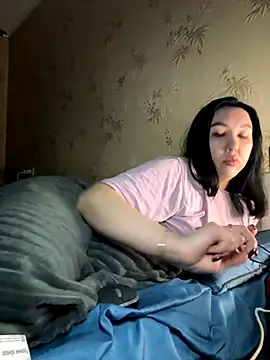 Naughtbaby 2025 online show from December 2025 02:34:01 PM