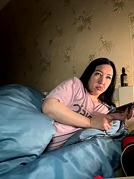 Naughtbaby 2025 online show from December 2025 12:40:02 AM