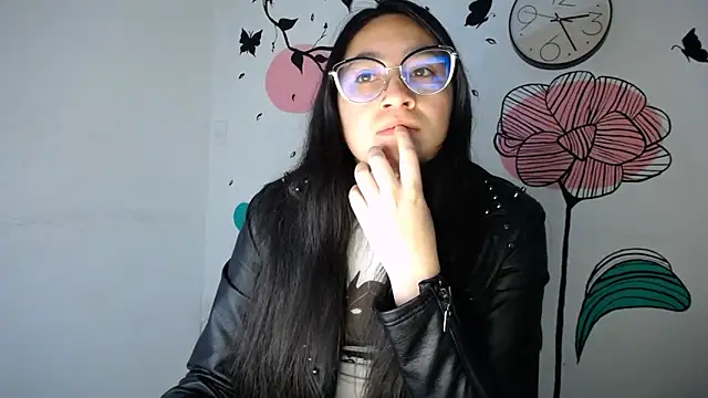 Arielle lov online show from March 2025 11:17:01 AM