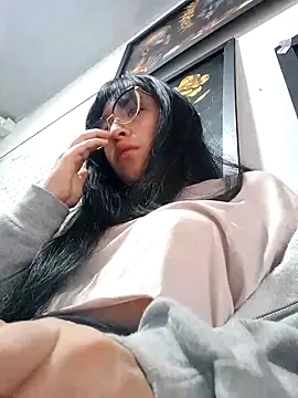 Arielle lov online show from October 2025 11:11:01 AM