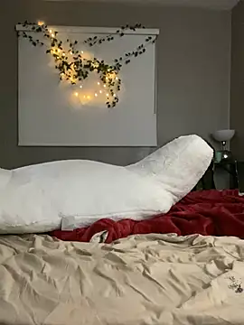 Snapshot of PersianCream77 chatting on February 2025 10:07:02 AM PersianCream77 online show from February 2025 10:07:02 AM