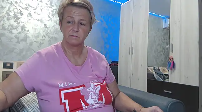 RosesandLillies online show from December 2024 06:12:02 PM