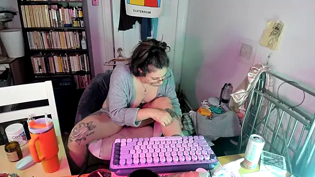 Rosiee69  online show from November 2025 02:21:01 AM