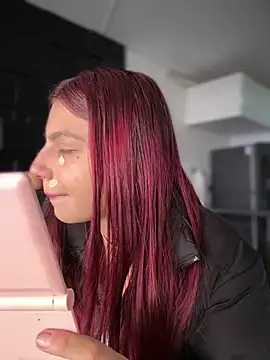 Emily-teen online show from February 2026 04:43:02 PM