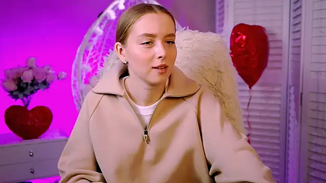 Snapshot of JenniferGraces chatting on February 2025 08:25:02 AM JenniferGraces online show from February 2025 08:25:02 AM