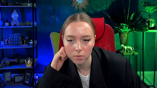 Snapshot of JenniferGraces chatting on March 2025 11:36:02 AM JenniferGraces online show from March 2025 11:36:02 AM