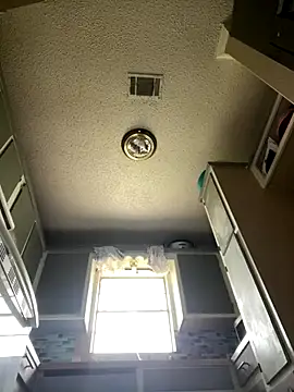 HTXBELLE online show from December 2025 04:34:02 PM