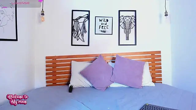 Snapshot of AbellaFox_ chatting on October 2025 06:49:02 PM AbellaFox online show from October 2025 06:49:02 PM