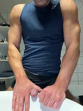 Snapshot of Nita69 chatting on November 2025 04:14:02 PM Nita69 online show from November 2025 04:14:02 PM