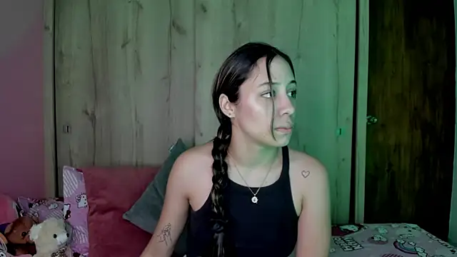 TANIA 06 online show from June 2026 01:10:01 PM