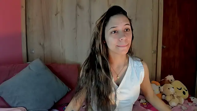 TANIA 06 online show from June 2026 01:26:02 PM