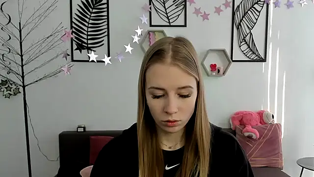 AnnNorriss online show from February 2025 06:33:01 AM