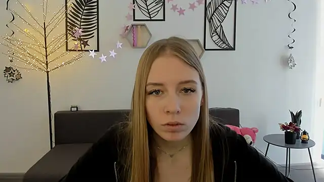 AnnNorriss online show from February 2025 09:22:02 AM