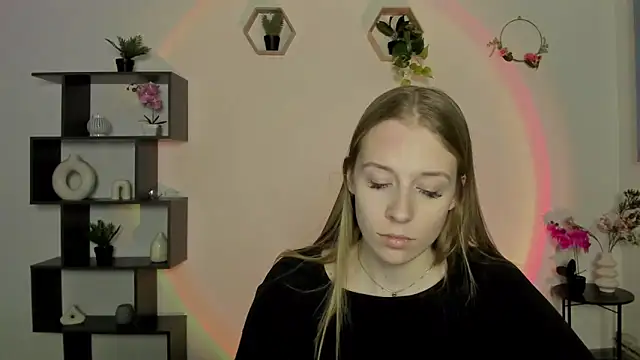 AnnNorriss online show from March 2025 05:00:02 PM