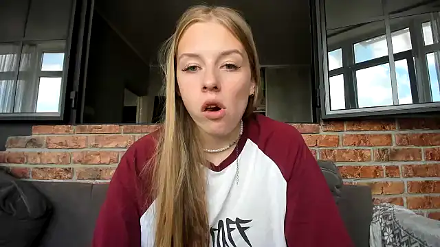 AnnNorriss online show from September 2025 09:10:02 AM