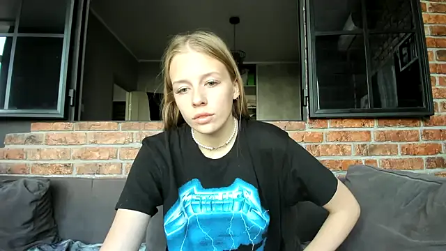 AnnNorriss online show from September 2025 03:05:01 PM