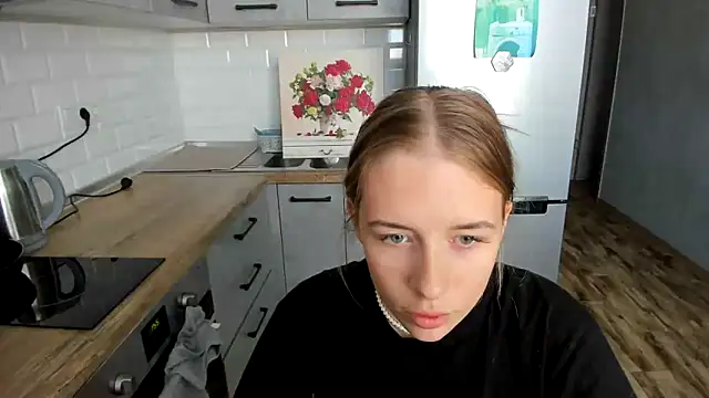 AnnNorriss online show from October 2025 10:38:02 AM