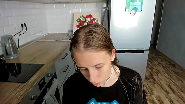 AnnNorriss online show from October 2025 11:44:02 AM