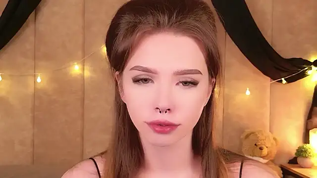 Sierra Fane online show from November 2025 05:51:02 AM