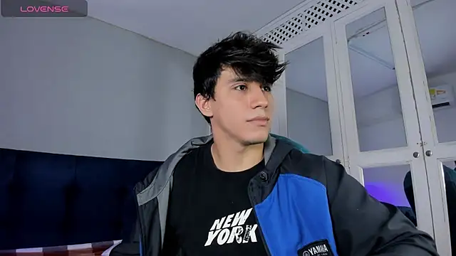 Allex Cano online show from February 2026 03:18:01 AM