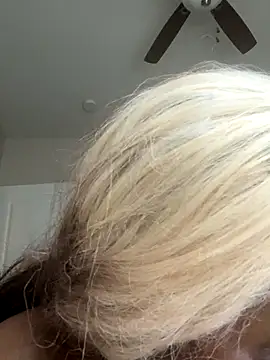 Deshay30 online show from November 2025 09:37:02 PM