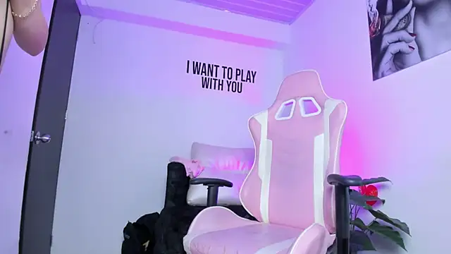 Zamira Taylor online show from February 2025 07:16:01 PM